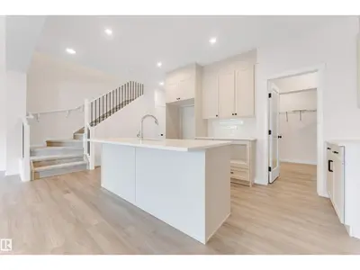 Interior photo 4 of 17811 7 ST NE