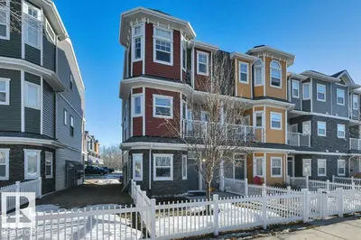 Interior photo 2 of #5 150 EVERITT DR