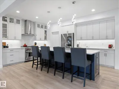 Interior photo 4 of 1562 HOWES PL SW