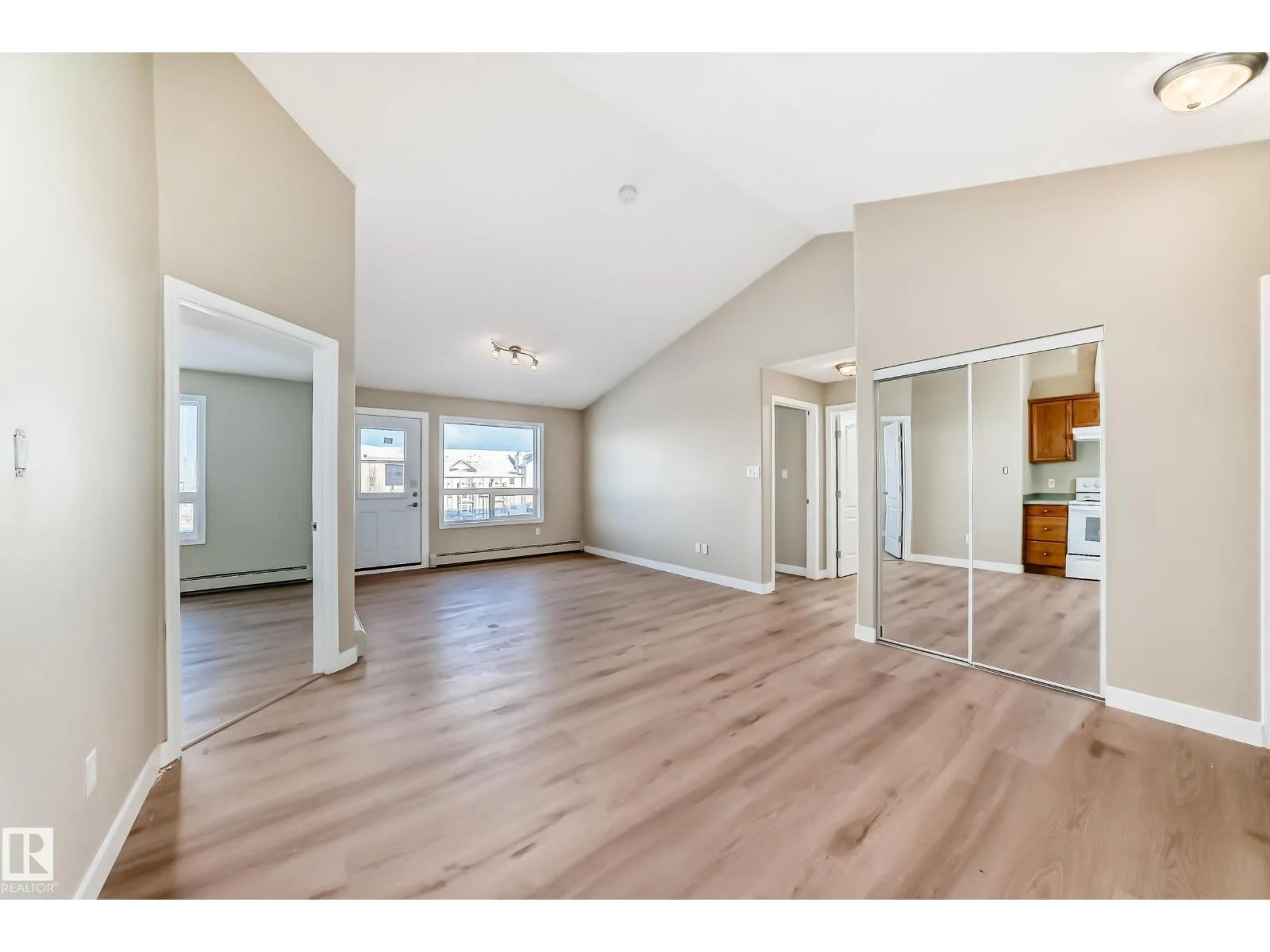 #2422 320 CLAREVIEW STATION DR NW NW, Edmonton - 2 bedroom Apartment for sale