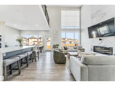 Interior photo 4 of 2404 13 AV NW