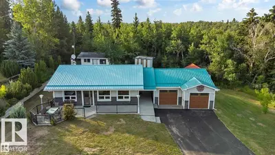 Interior photo 1 of #10 242020 TWP ROAD 473 A