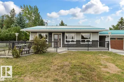 Interior photo 2 of #10 242020 TWP ROAD 473 A