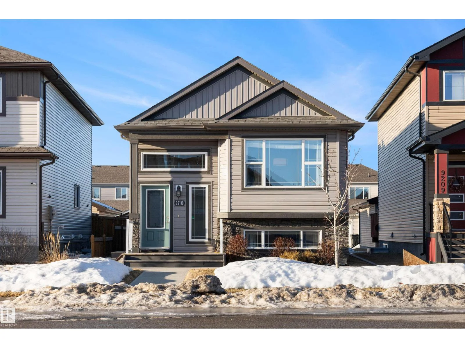 9211 COOPER CR SW, Edmonton - 5 bedroom Detached Single Family for sale