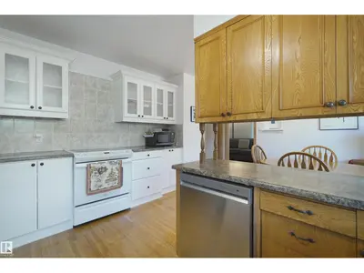 Interior photo 3 of 9723 75A ST NW