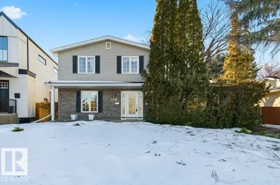 Interior photo 2 of 14335 47 AV NW