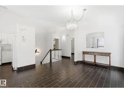Interior photo 4 of 2405 Riverbend RD NW
