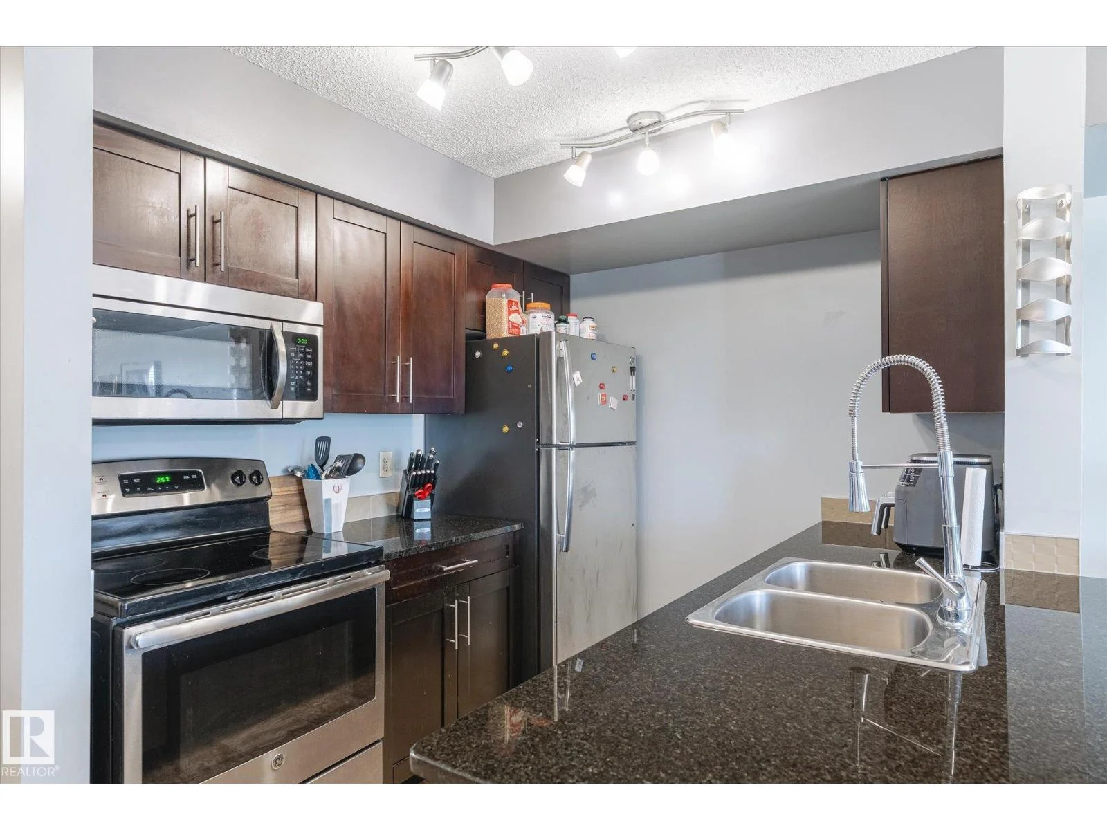 #115 3315 James Mowatt TR SW, Edmonton - 2 bedroom Apartment for sale