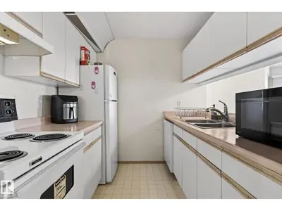 Interior photo 2 of #302 2508 50 ST NW