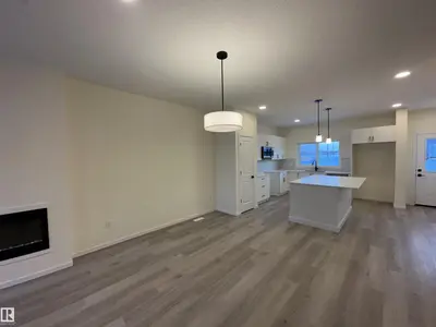 Interior photo 3 of 41 ETON LI