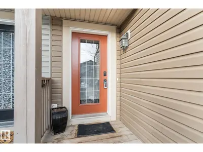 Interior photo 2 of 20 MEADOWLAND CR