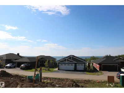 Interior photo 2 of 617 55101 Ste Anne TR