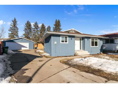 Interior photo 4 of 17116 81 AV NW