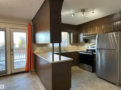 Interior photo 3 of 10512 21 AV NW