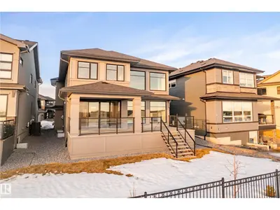 Interior photo 2 of 1538 HOWES PL SW