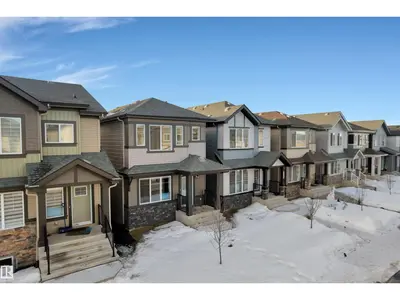 Interior photo 2 of 1235 16 AV NW