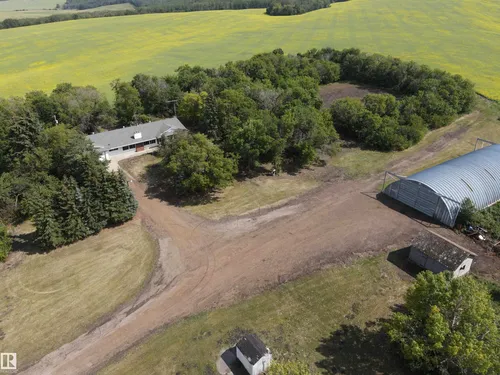 144027 TWP RD 570, Rural Two Hills County - $392,000