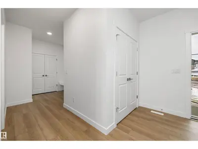 Interior photo 3 of 73 Sumac CL