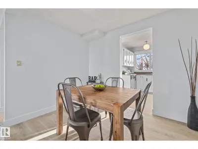 Interior photo 2 of 5612 92C AV NW