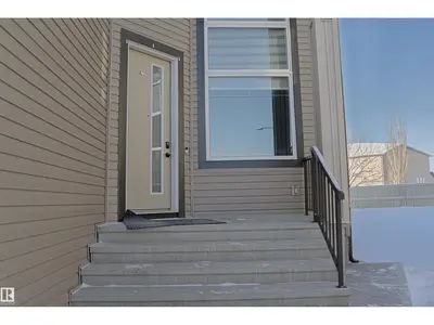 Interior photo 3 of 1524 17 AV NW