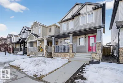 Interior photo 3 of 1472 33A ST NW
