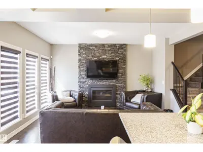 Interior photo 2 of 3307 HILTON CR NW