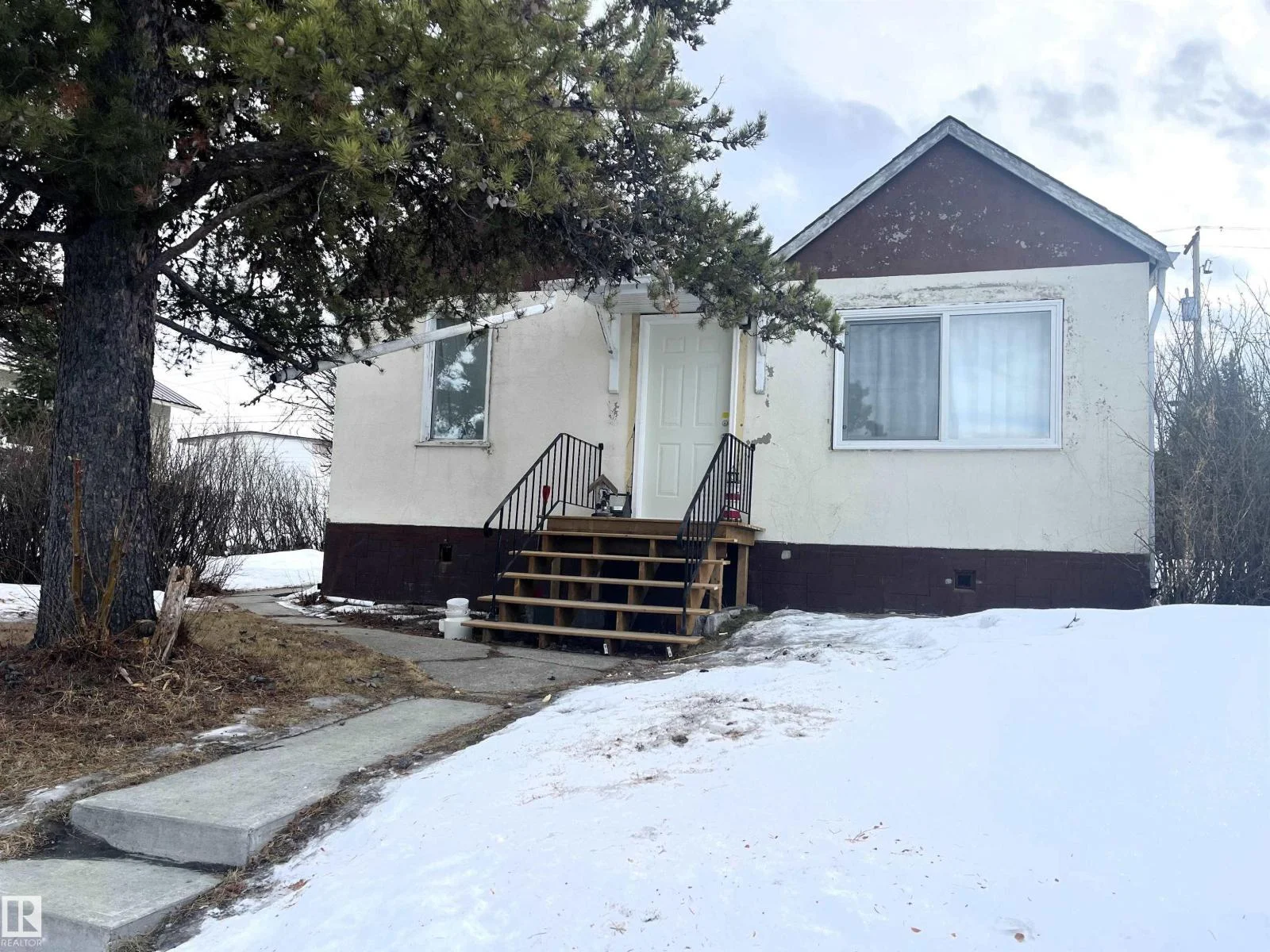 4811 48 Ave, Evansburg - 2 bedroom House for sale