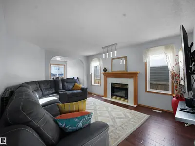 Interior photo 4 of 1238 JOYCE CR NW