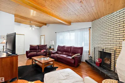 Interior photo 3 of 7 Mohawk CR