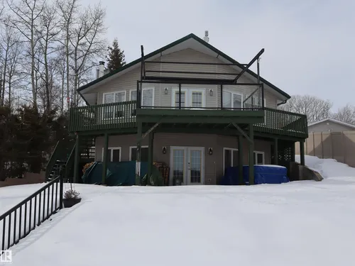 66-5516 TwpRd 593A LightningBay, Rural Barrhead County - $585,000