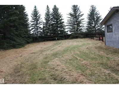 Interior photo 2 of 61076 TWP ROAD 462 A