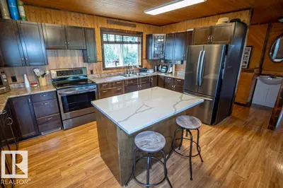 Interior photo 2 of 56430 Range Rd 113