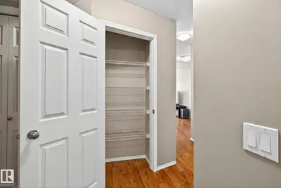 Interior photo 2 of #108 150 EDWARDS DR SW