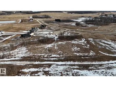 Interior photo 2 of #43 54104 RGE ROAD 274