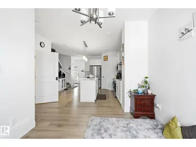 Interior photo 3 of 432 29 ST SW SW