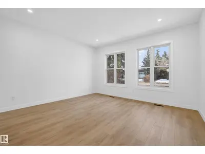 Interior photo 4 of 712 KNOTTWOOD RD S NW