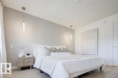 Interior photo 2 of 20707 43 AV NW