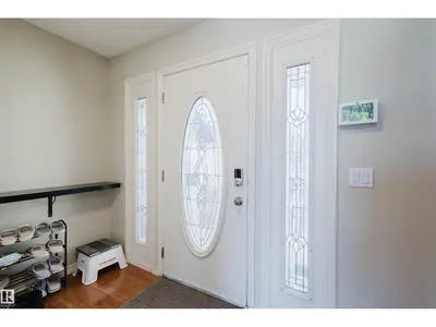 Interior photo 4 of 3534 MCLEAN CR SW