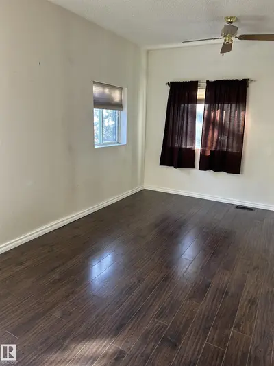 Interior photo 4 of 11243 125 Street NW
