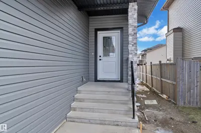 Interior photo 3 of 39 Southbridge DR