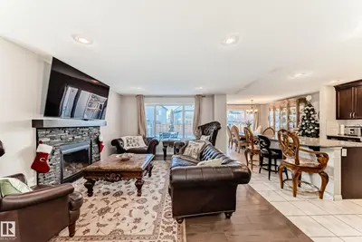 Interior photo 2 of 1704 158 ST SW