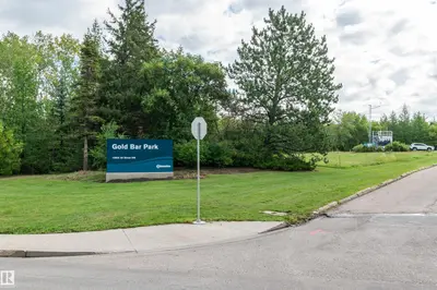 Interior photo 3 of 10624 40 ST NW