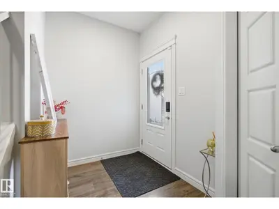 Interior photo 4 of 9942 222A ST NW NW