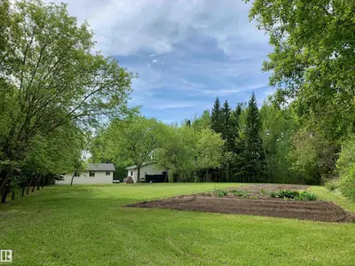 Interior photo 3 of 316 60417 Range Road 124