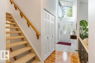 Interior photo 3 of 8 GREEN LEES PL