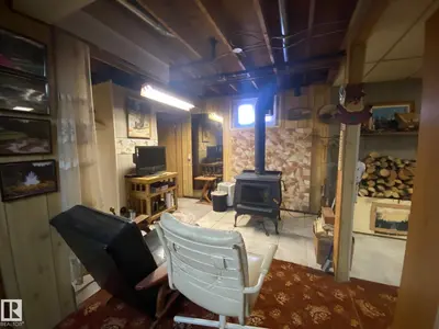 Interior photo 2 of 465069 RGE ROAD 240