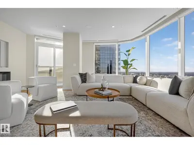 Interior photo 4 of #4704 10360 102 ST NW