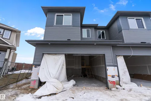 38 ASTORIA PL, Devon - $524,999