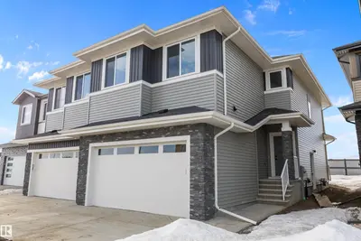 Interior photo 1 of 6 AXELWOOD CR