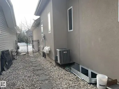 Interior photo 4 of 169 CALLAGHAN DR SW